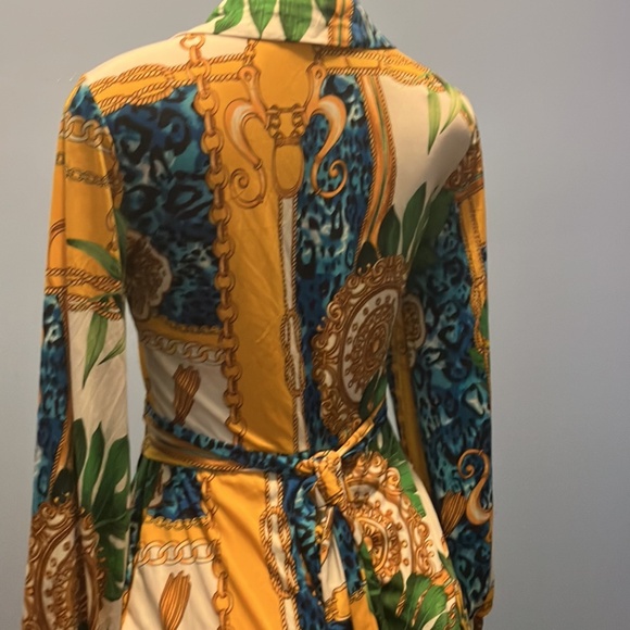 Yellow dress - Picture 4 of 5